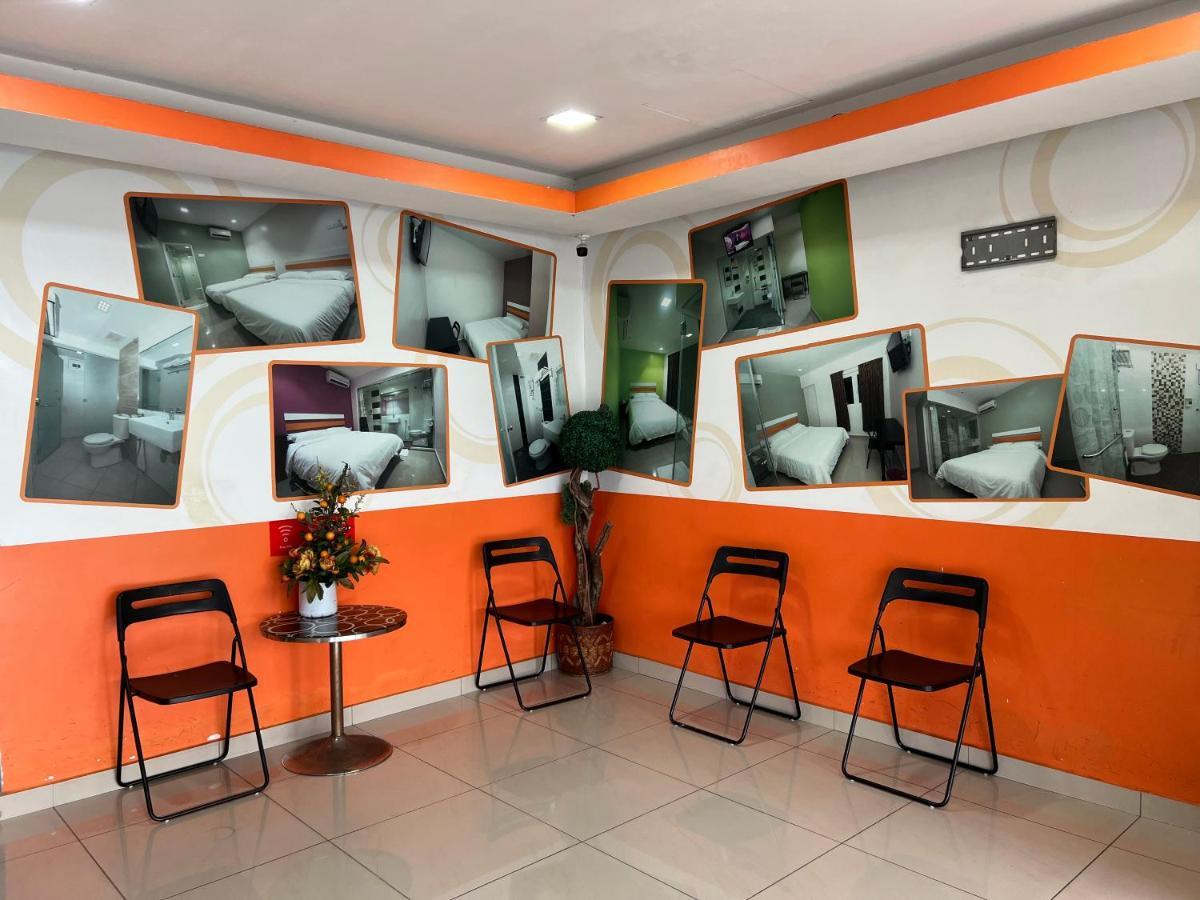 Red Orange Hotel Klang - 5 Min To Klang Town Kültér fotó
